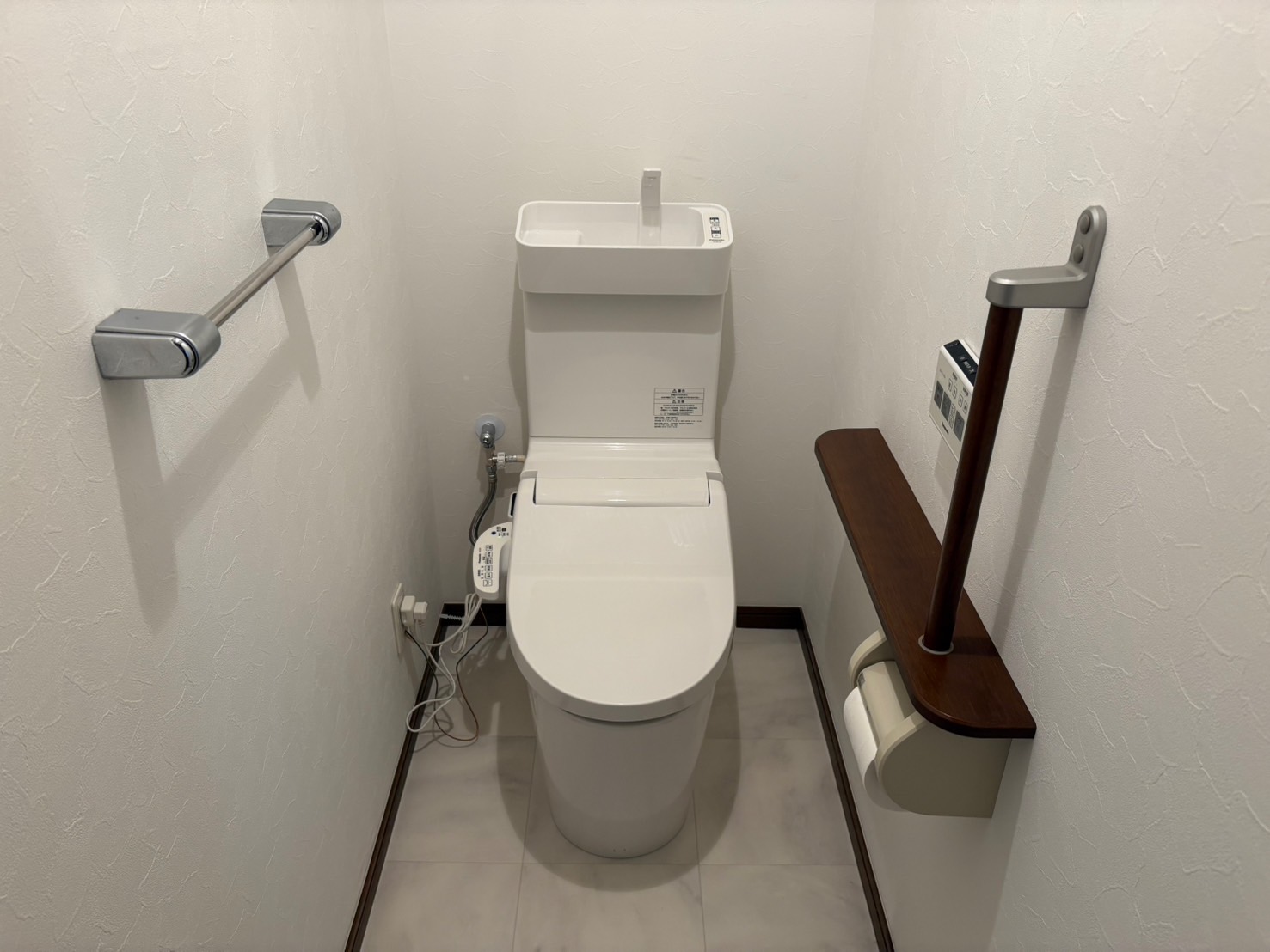 トイレ交換後写真(AQSENT施工)