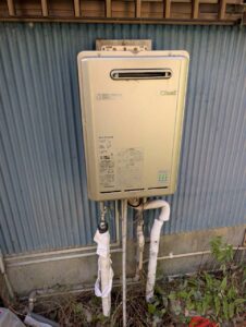 給湯器施工前写真